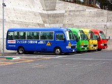 カラフル・小型送迎バス日野BDG-XZB50M_640